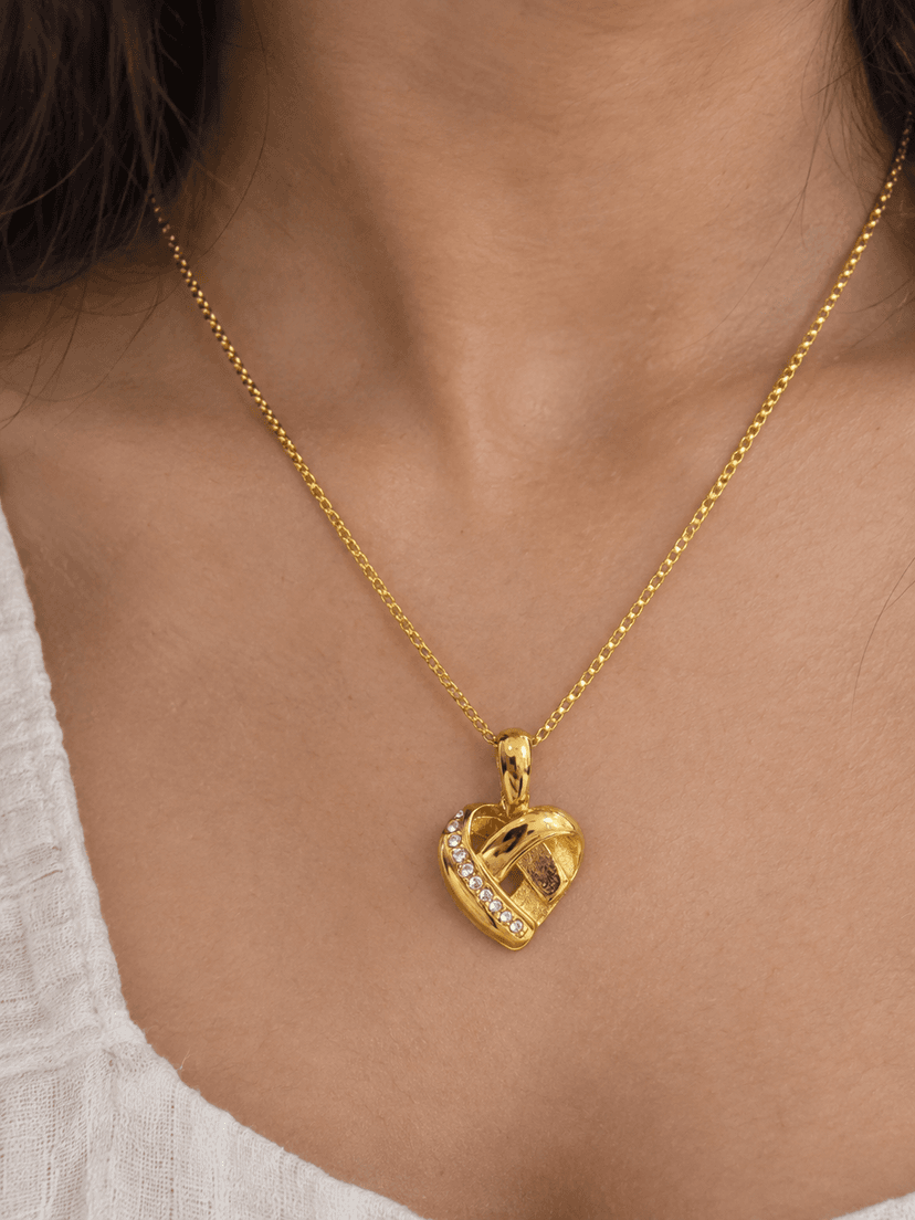 Amour Locket